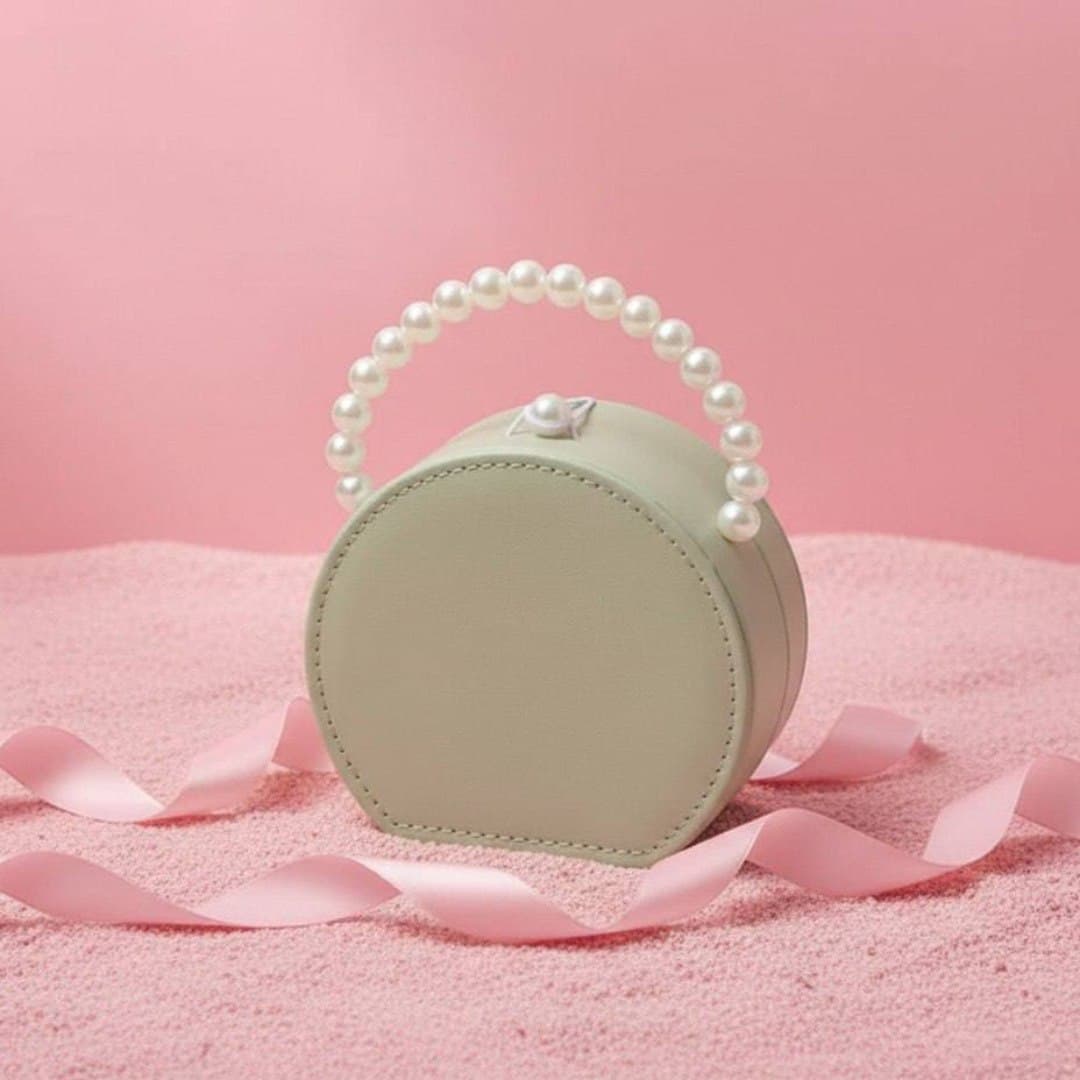 “Pearl Essence” Luxury Rounded Jewelry Case